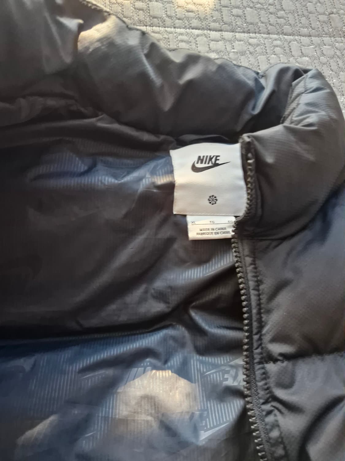 나이키 nsw조끼패딩 상품이미지2