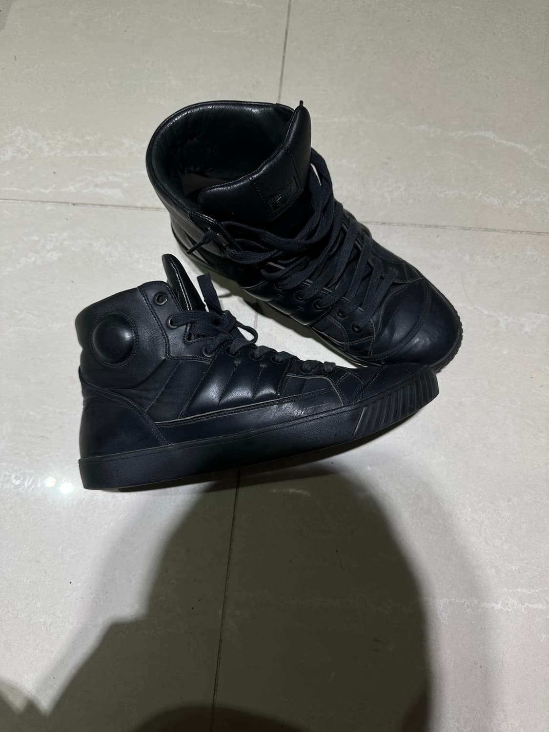 오니츠카 타이거 하이탑 상품이미지1