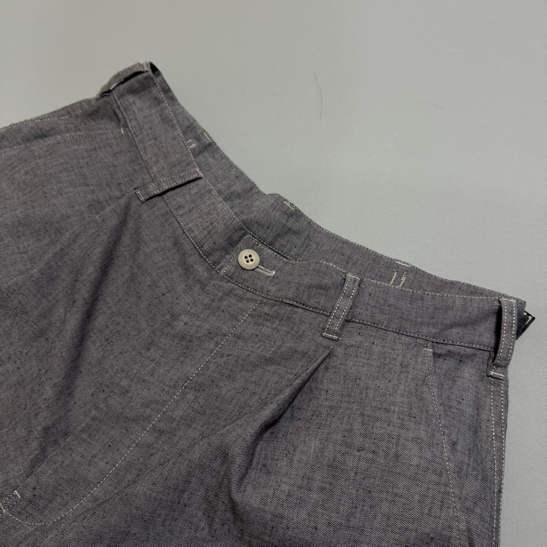 저널스탠다드 차콜컬러 폴리에스터 린넨 혼방 루즈 파라슈트 팬츠 상품이미지5