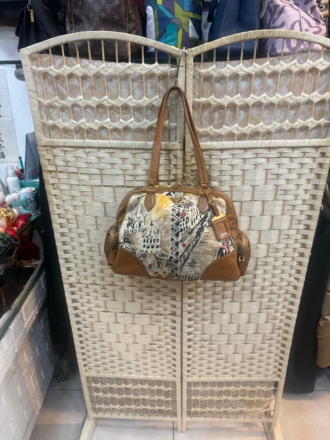 정품 프라다 나일론 멀티컬러 숄더백 팝니다 상품이미지1