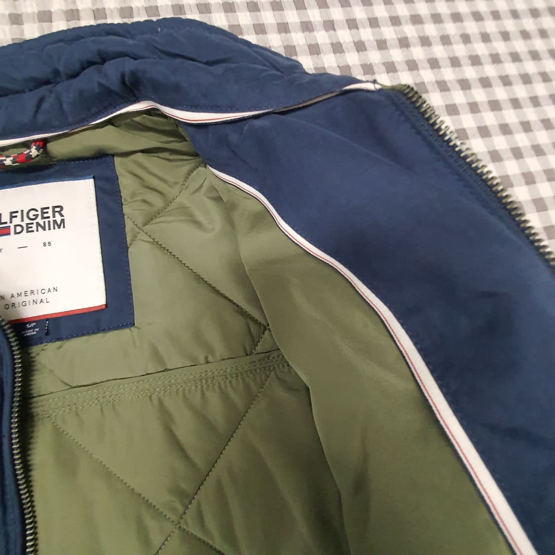 타미힐피거 퀼팅 경량패딩 자켓 남자95 상품이미지7
