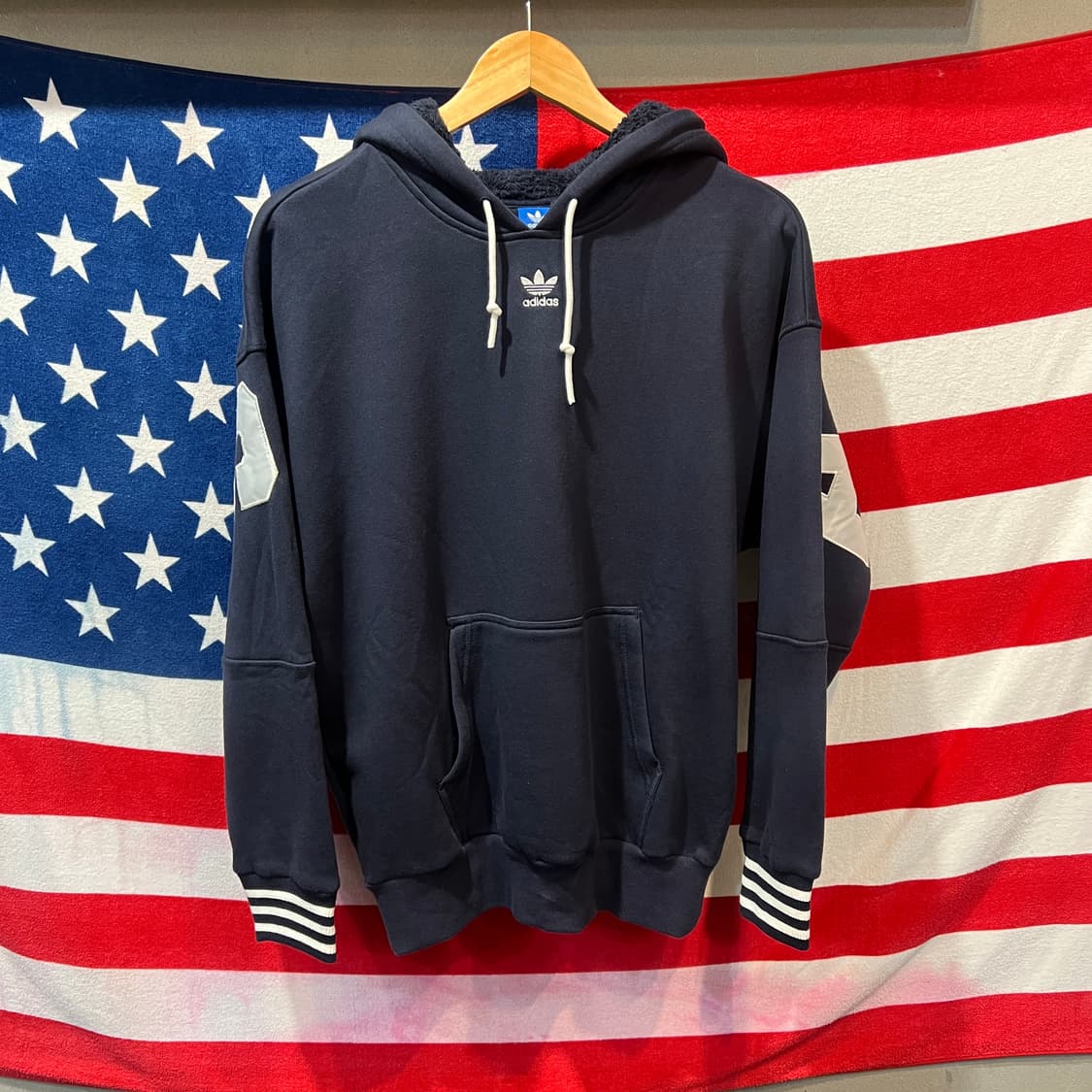 아디다스 셰르파 후드티 상품이미지2