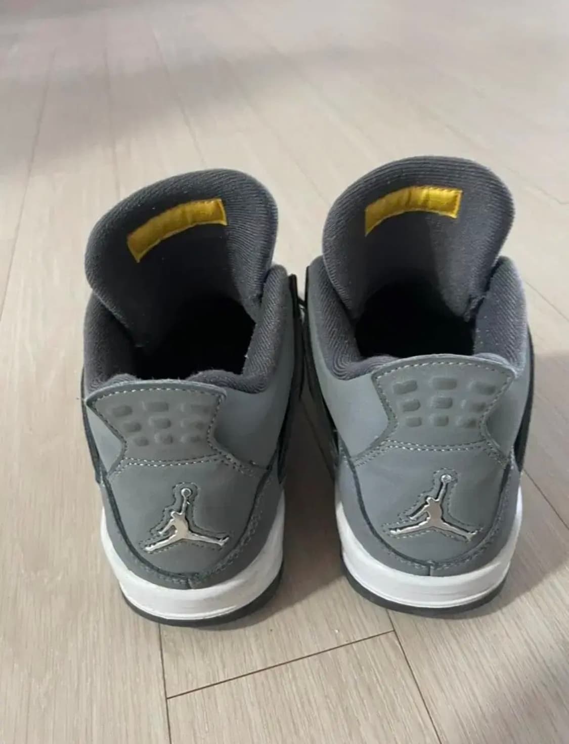 조던4 레트로 쿨그레이 235(4.5Y) 상품이미지4