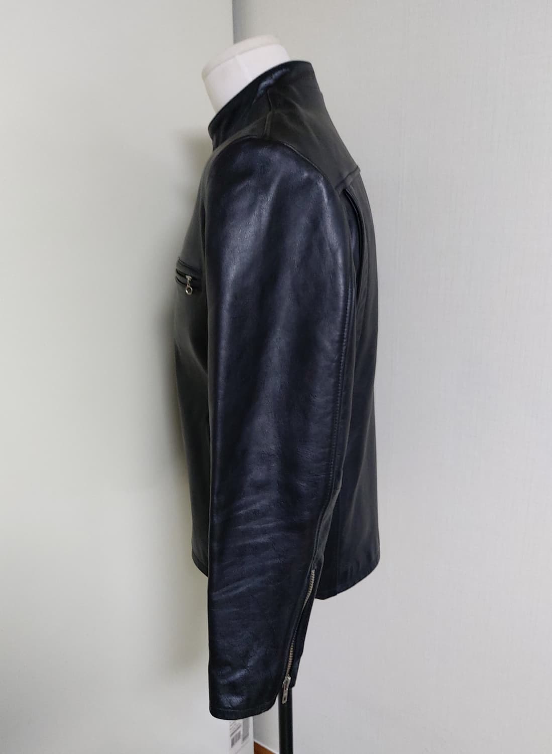 리바이스 90s 블랙탭 소가죽 라이더 자켓  (100)

 상품이미지2