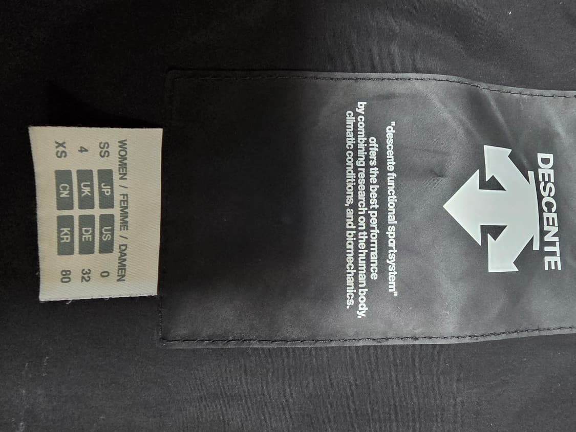 데상트롱패딩 80/55반 상품이미지5