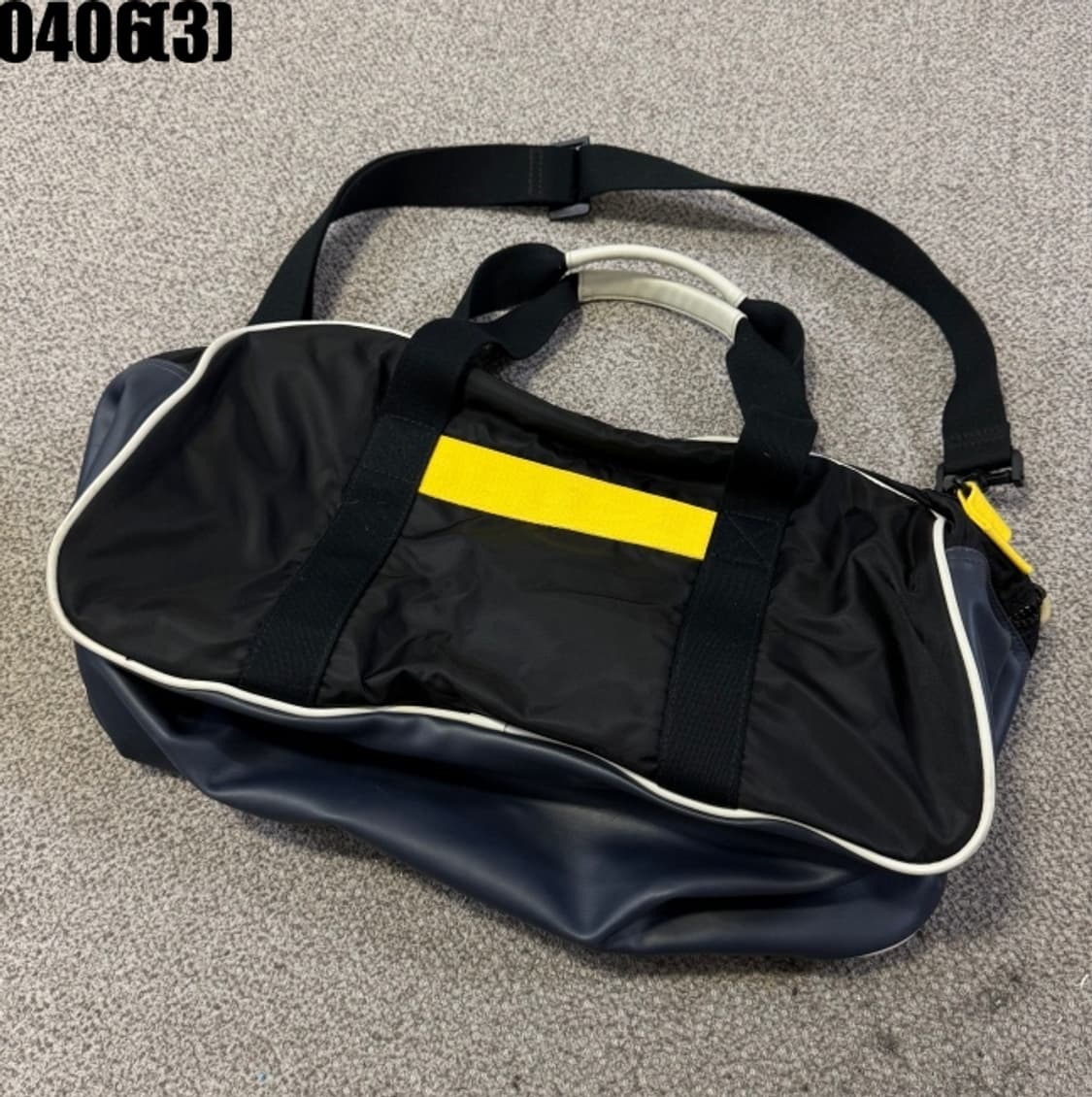 라코스테 크로스백 상품이미지4