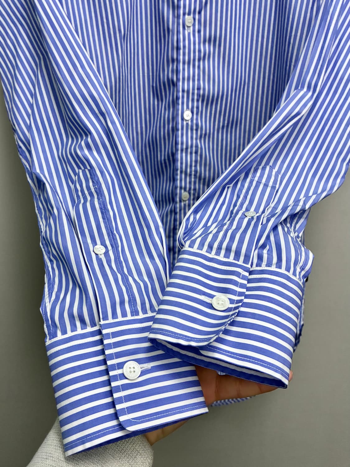 (XS~S)BURBERRY 버버리 스트라이프 카라 자수 블라우스 롱셔츠 상품이미지5