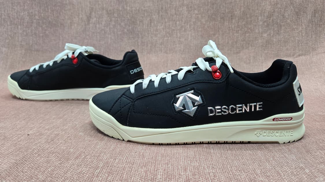 데상트 270mm- 남녀공용 레플리카 스위스스키팀 스니커즈    상품이미지4