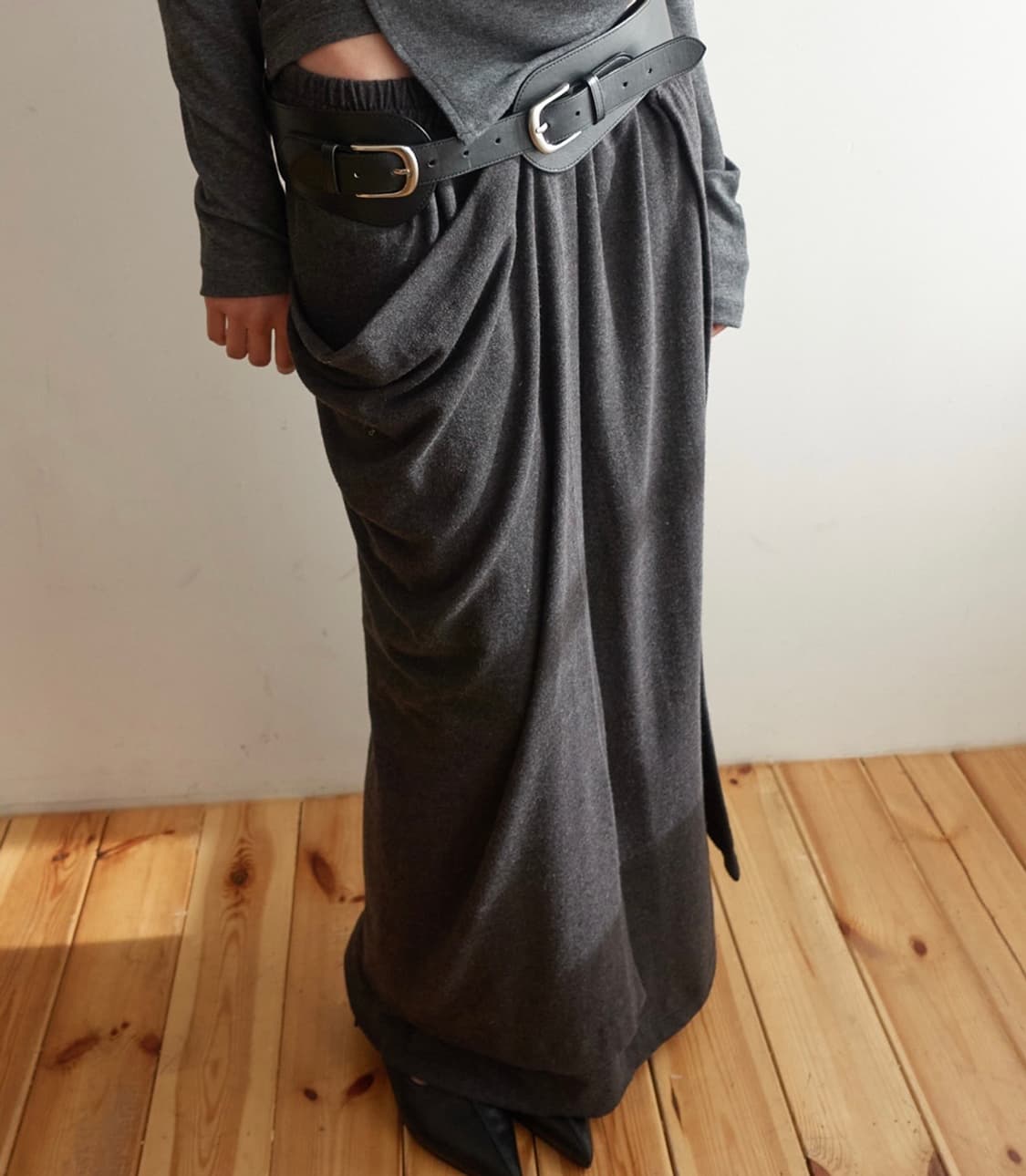 세릭 언발란스 스커트 팝니다 상품이미지1