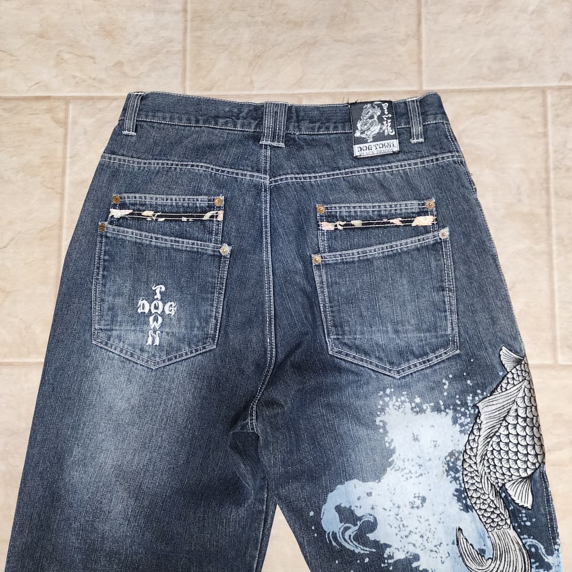 도그타운 오리엔탈 코이 잉어 자수 데님팬츠 상품이미지6