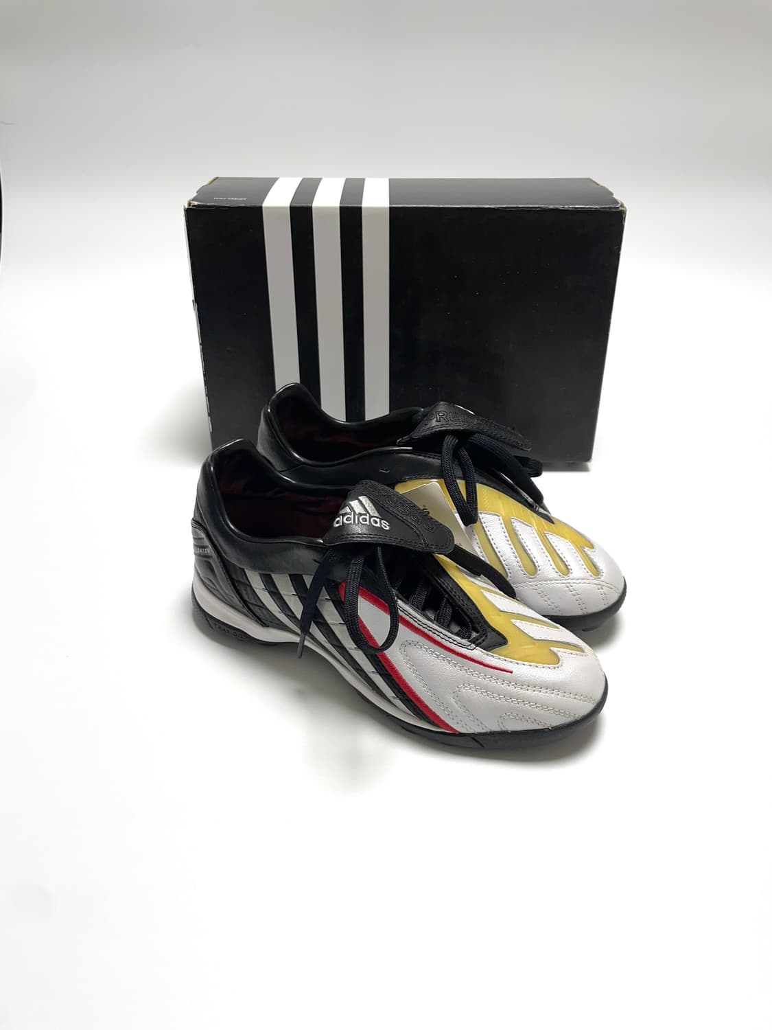 아디다스 프레데터 화이트 상품이미지1