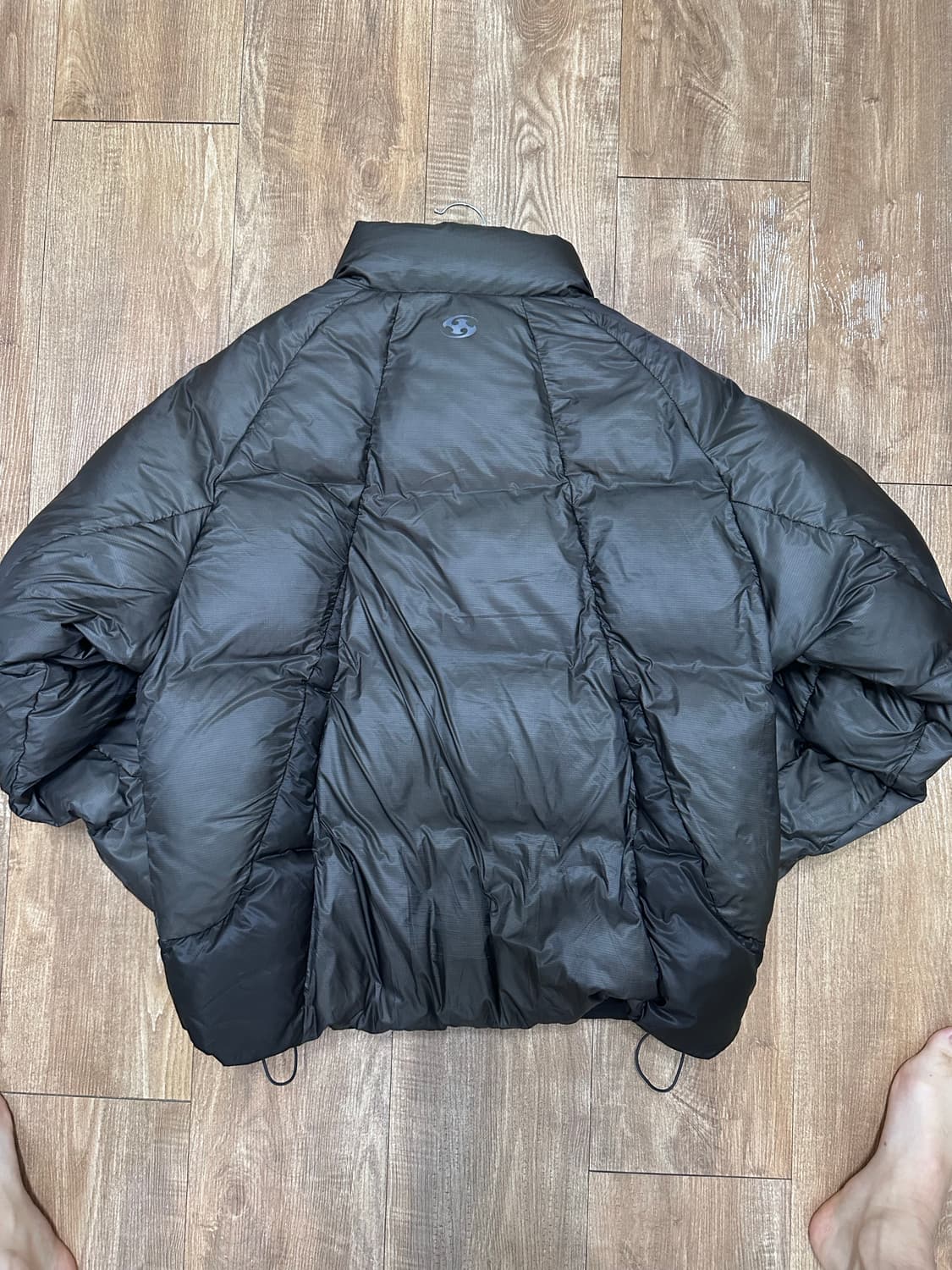 산산기어 23fw 패딩 상품이미지2