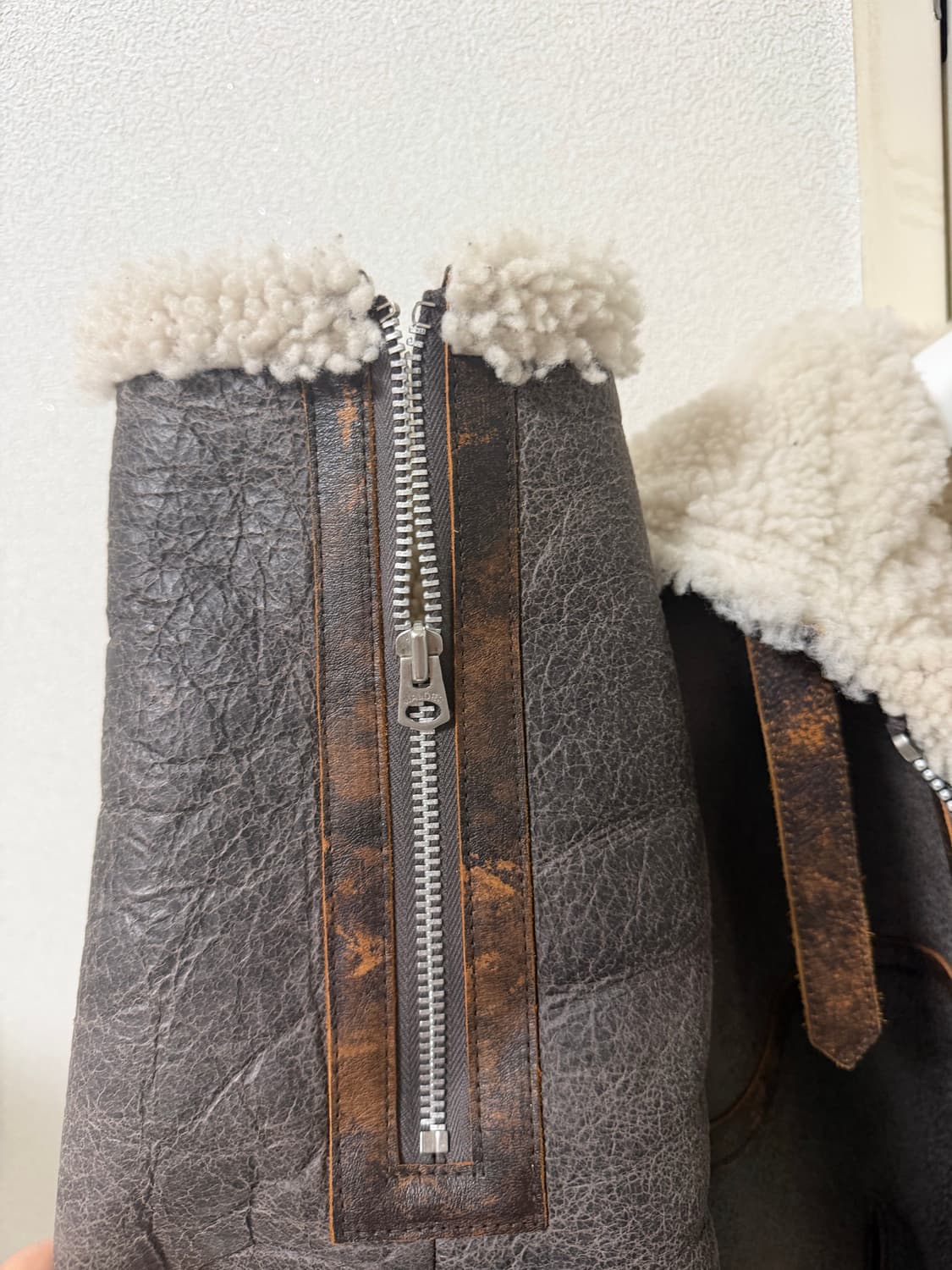 디아프바인 무스탕 자켓 XL 상품이미지4