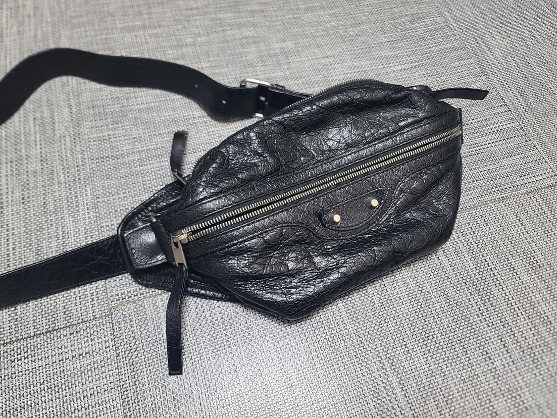 발렌시아가 모터슬링백 힙색 크로스백 모터백 메신저백 상품이미지1