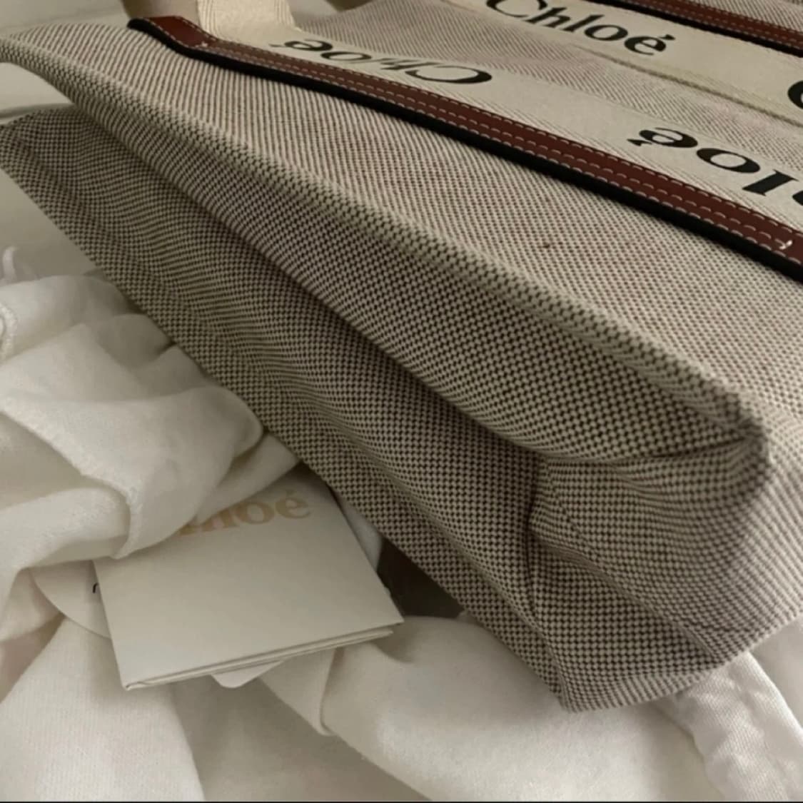 끌로에 우디백 미디움 상품이미지2