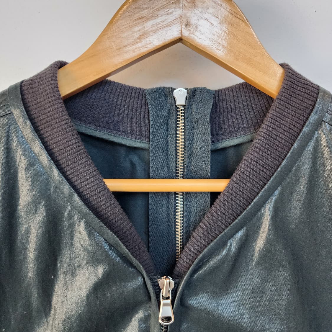 시스템 블랙 광택 봄버 자켓 상품이미지2