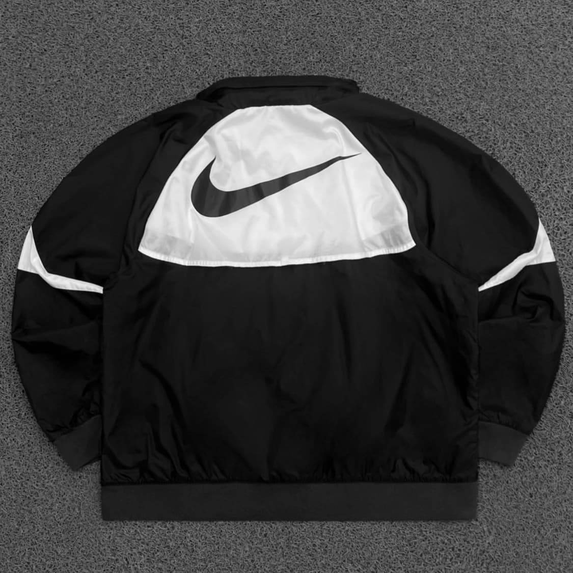 Nike  나이키 빅스우시 범고래 윈드러너 바람막이 상품이미지2