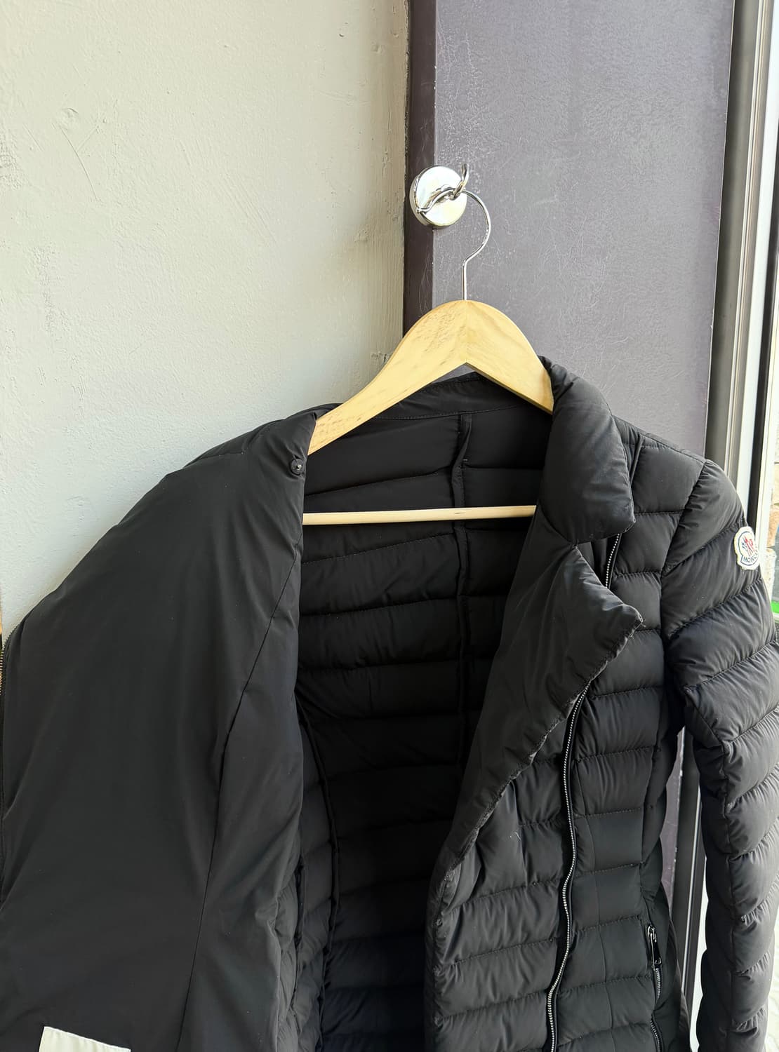 00/ 몽클레어 베이직 와펜 구스다운 경량 패딩자켓 상품이미지7