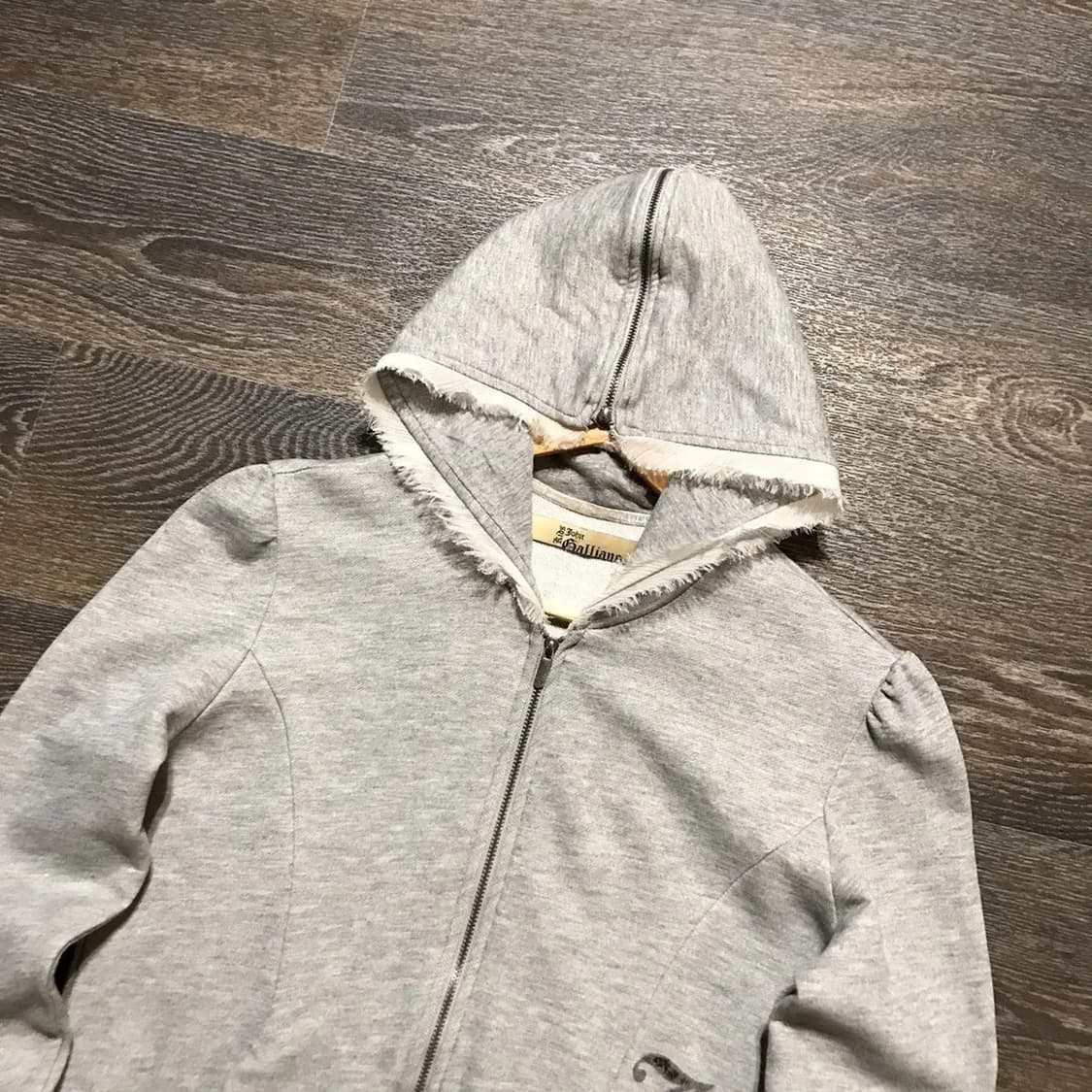 존 갈리아노 퍼 트림 후디 상품이미지2