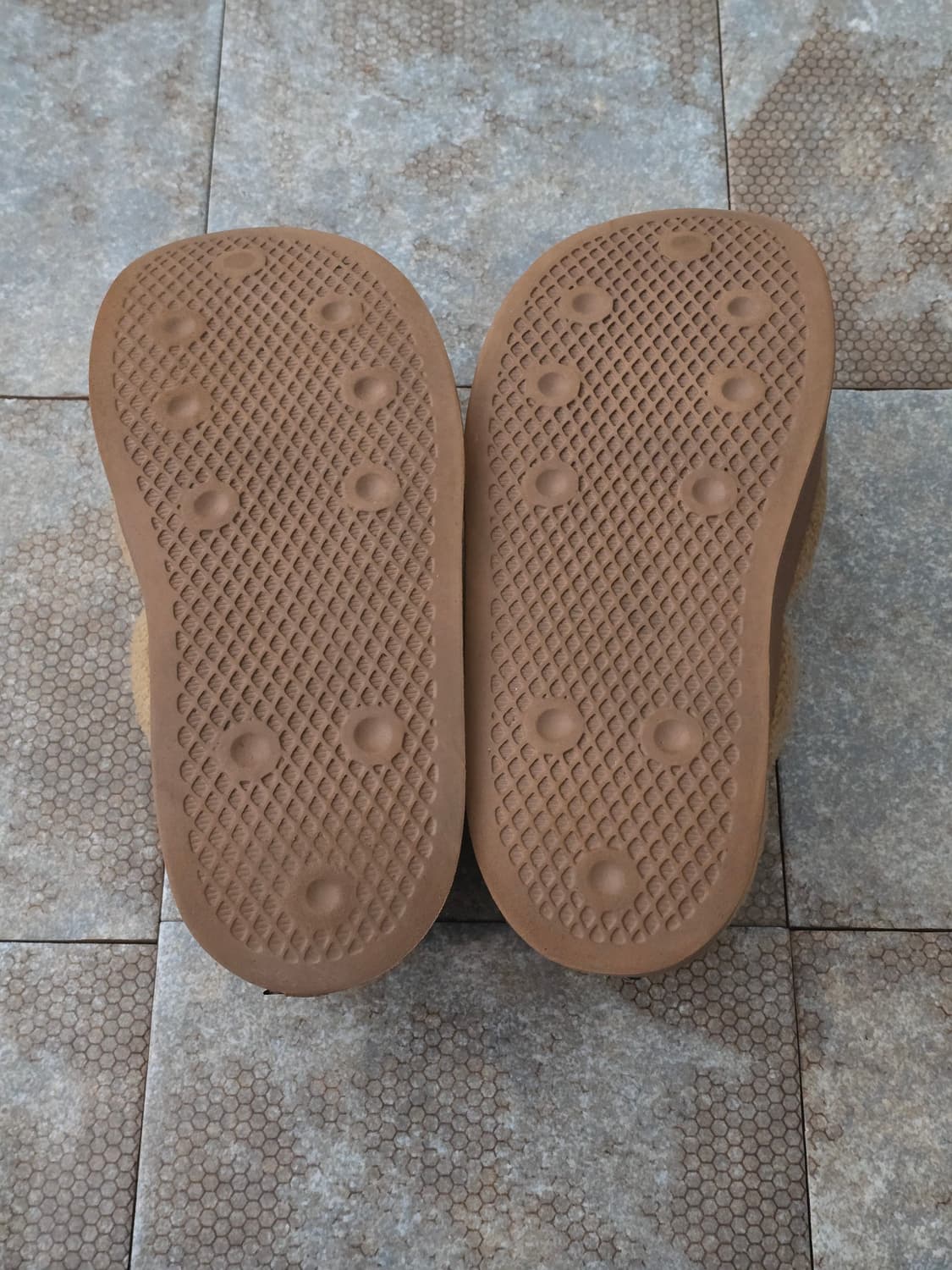 (225)아디다스 퍼피렛 카키 방한 슬립온 상품이미지8