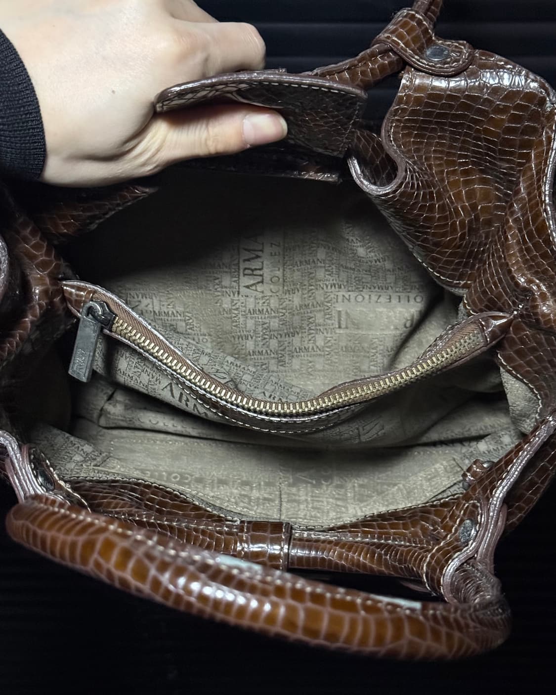 아르마니 꼴레지오니 뱀피 파이톤 pvc 에나멜 가죽 숄더백 에스닉 가방  상품이미지7