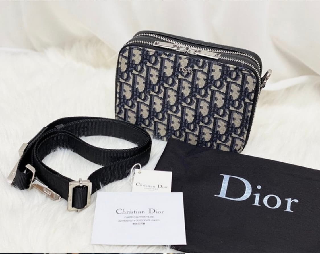 디올 숄더 스트랩 파우치 베이지 상품이미지2