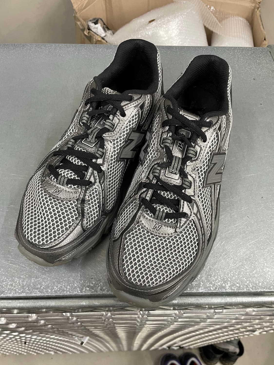 뉴발란스 740 다크 실버 메탈릭 265 (gr-4694) 상품이미지2