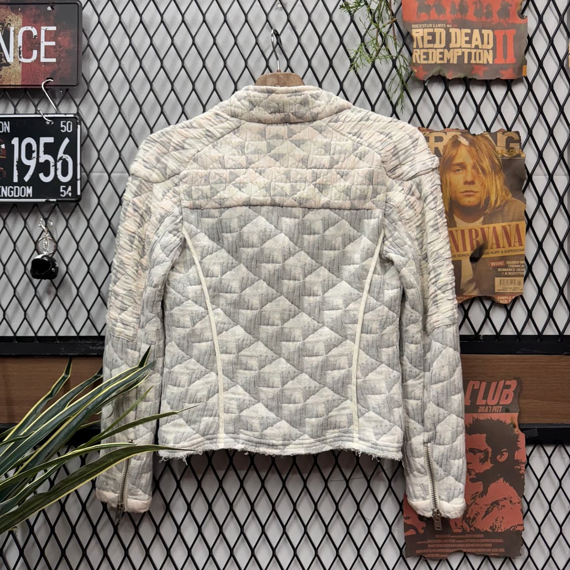 IRO 라이더 스타일 퀼팅 자켓 엠보 디테일 아이보리 그레이 배색 상품이미지2