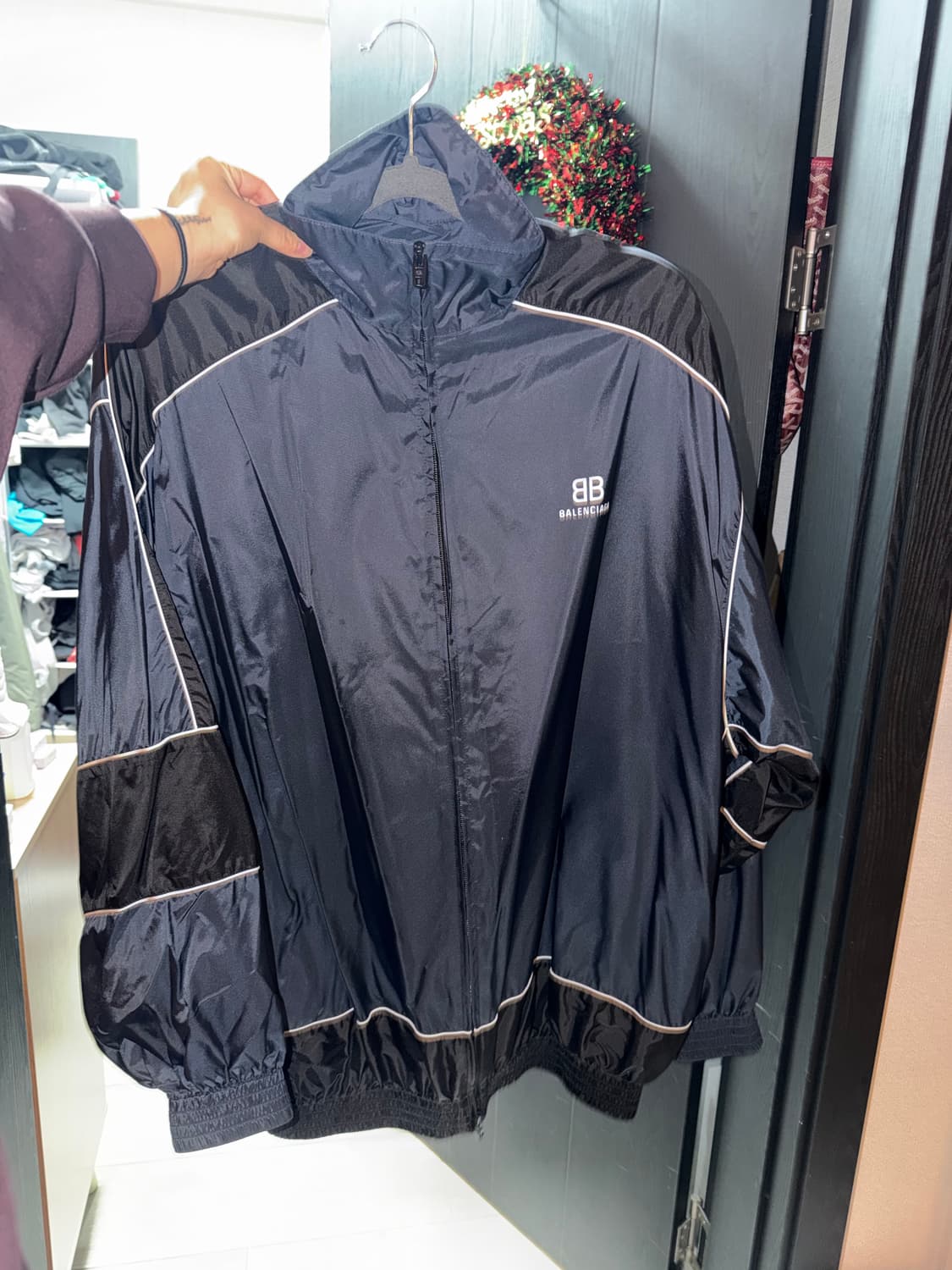 발렌시아가 바람막이 BB로고 트랙탑 상품이미지3