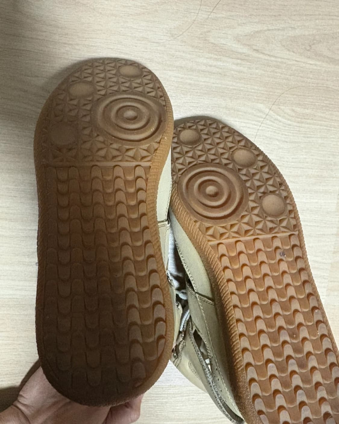 마르지엘라 가죽 컷아웃 하이탑 상품이미지2