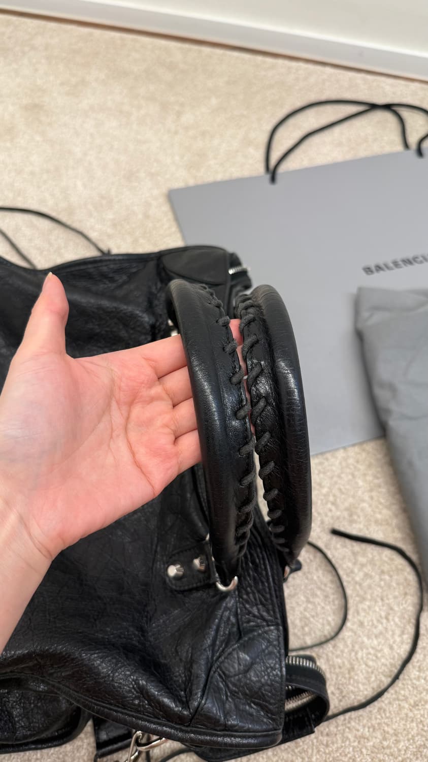 발렌시아가 시티 모터백 미디움 블랙 은장 상품이미지4