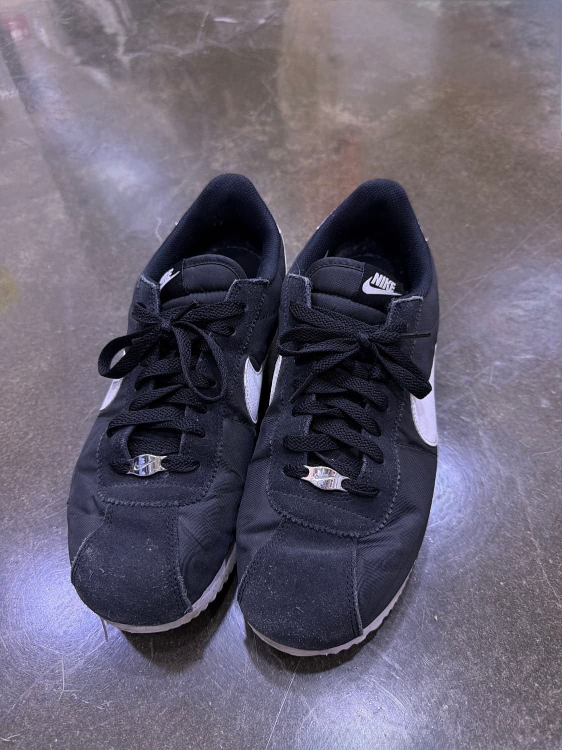 나이키 클래식 코르테즈 나일론 스웨이드 블랙 화이트 285 상품이미지2