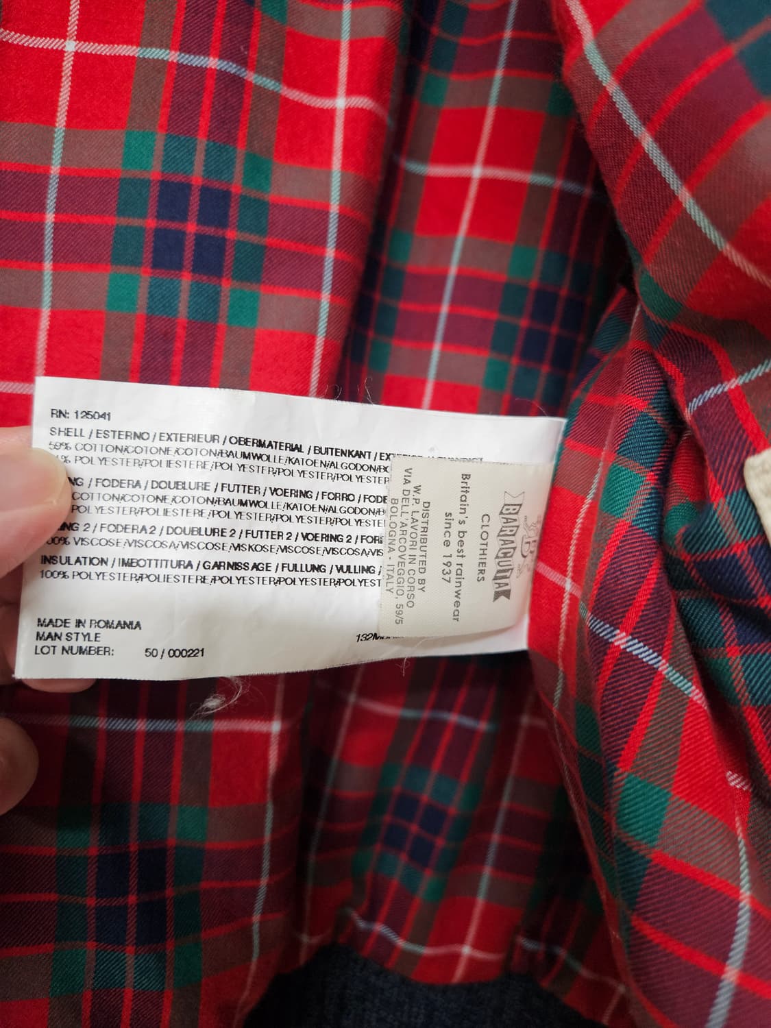 바라쿠타 g9 프리마로프트 블랙 자켓 상품이미지4