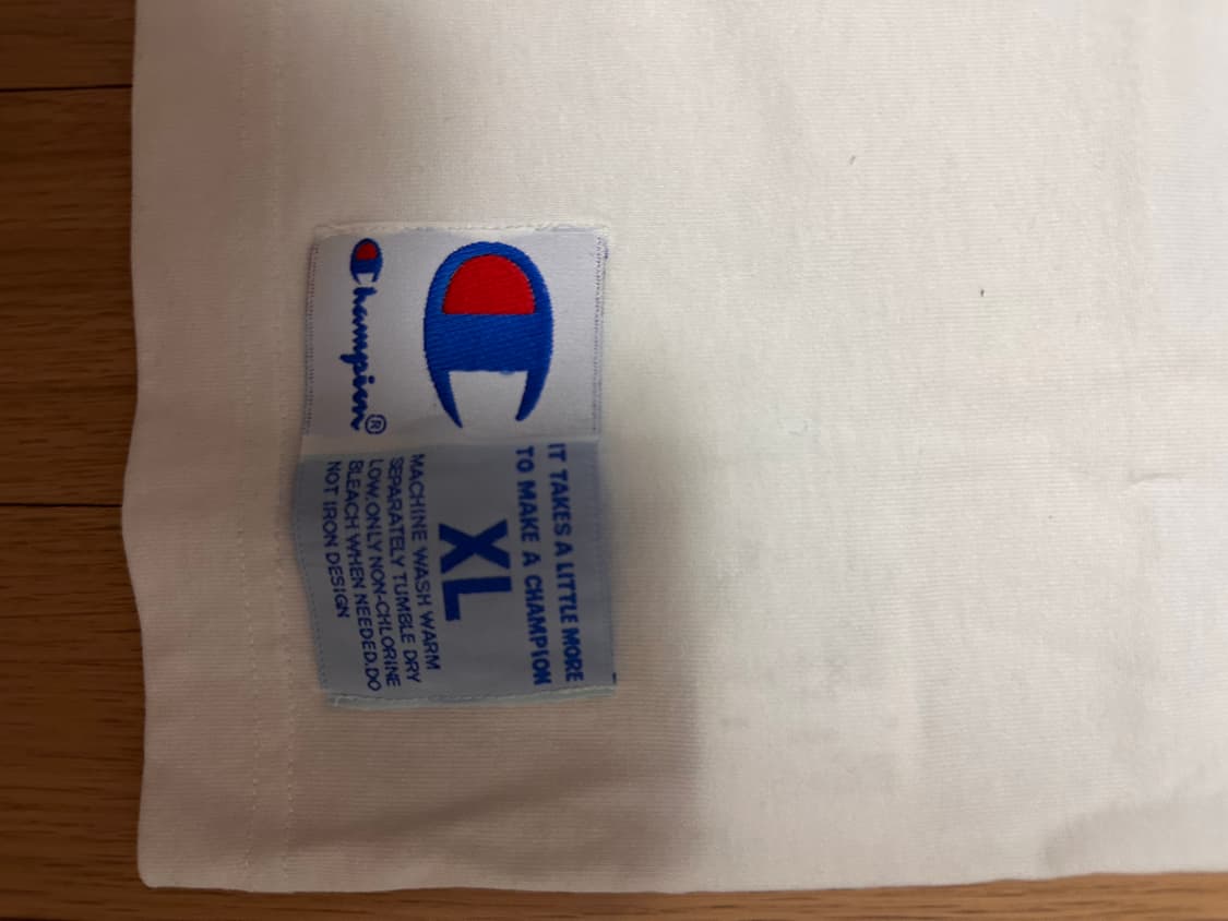 (탭만 땐 새상품!!) 챔피온 흰색 반팔 티셔츠 XL 상품이미지3