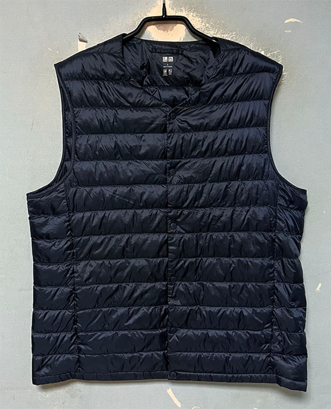 유니클로 남자 경량 패딩조끼 덕다운 추동복 L 100 상품이미지1