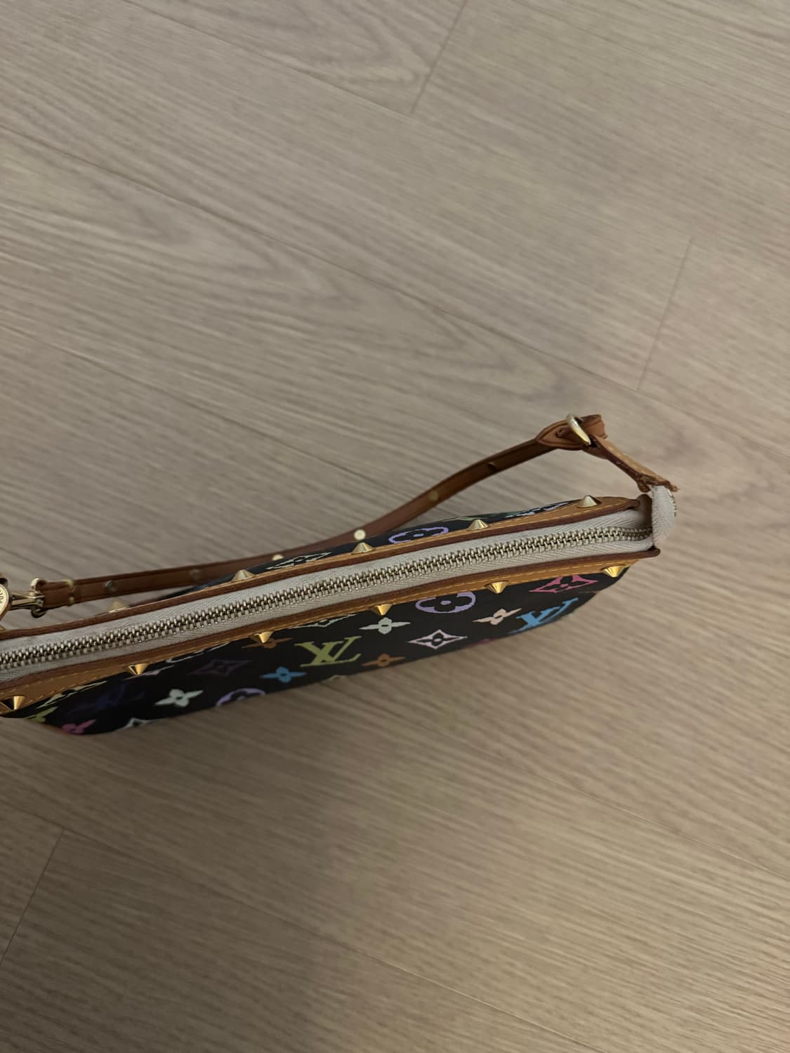 루이비통 포쉐트 악세수아  상품이미지3