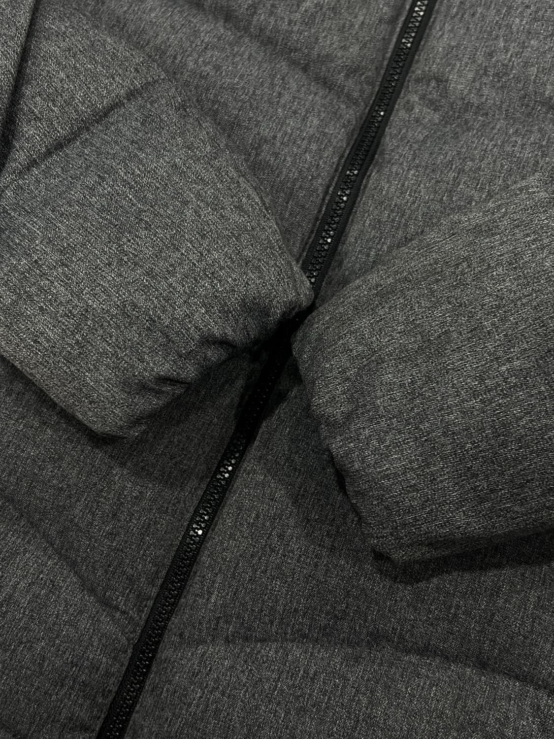 아디다스 우먼스 영다운 패딩 자켓 차콜 상품이미지4