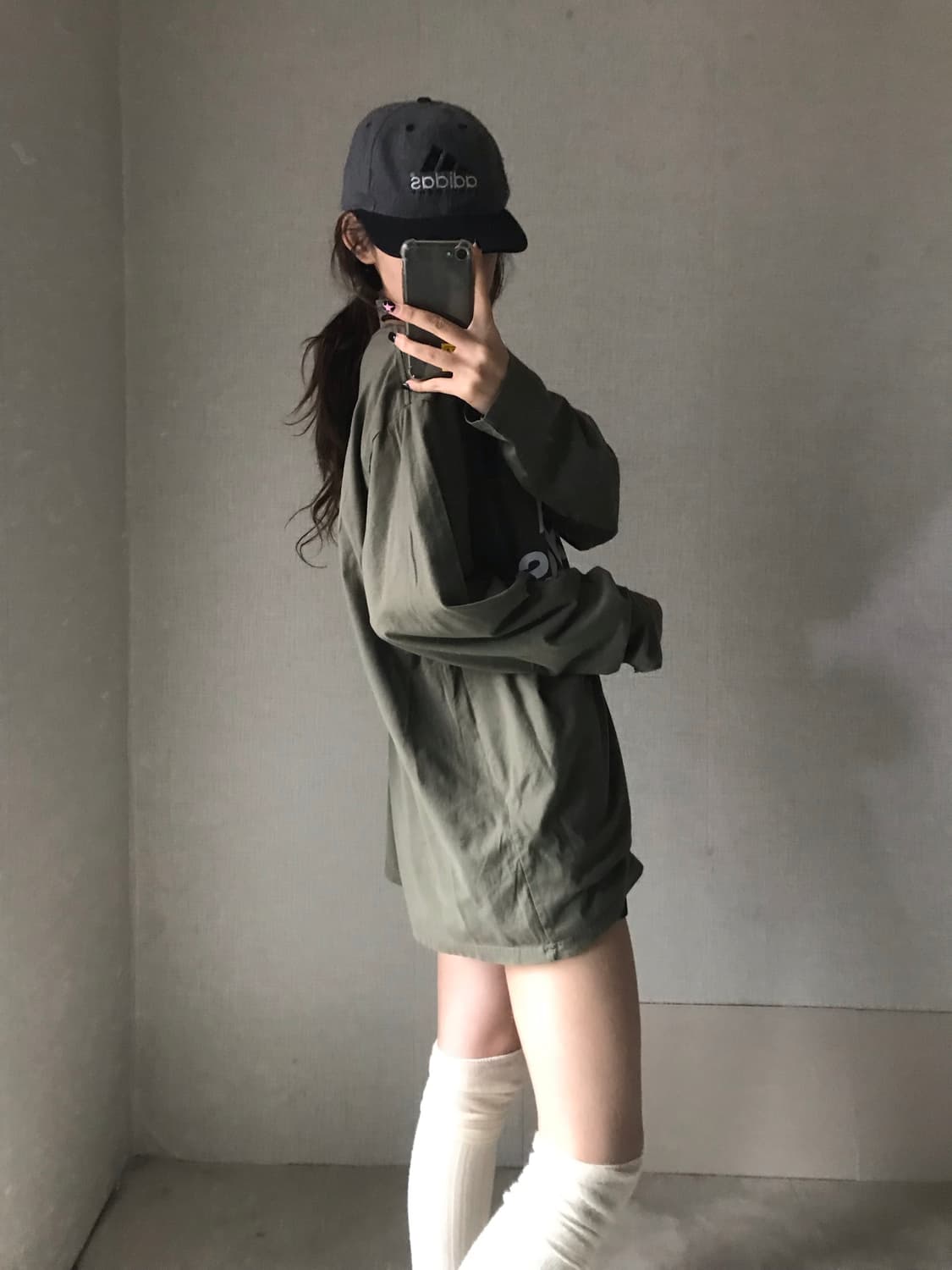 아디다스 카키 롱슬리브 상품이미지3
