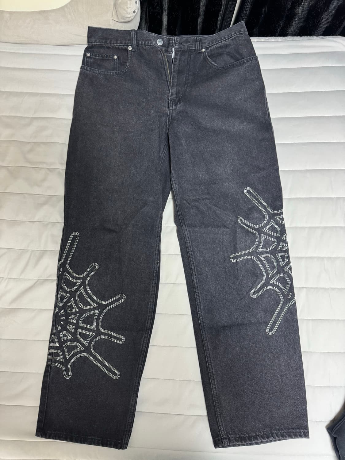디스이즈네버댓 Web Embroidery Jeans Black 상품이미지1