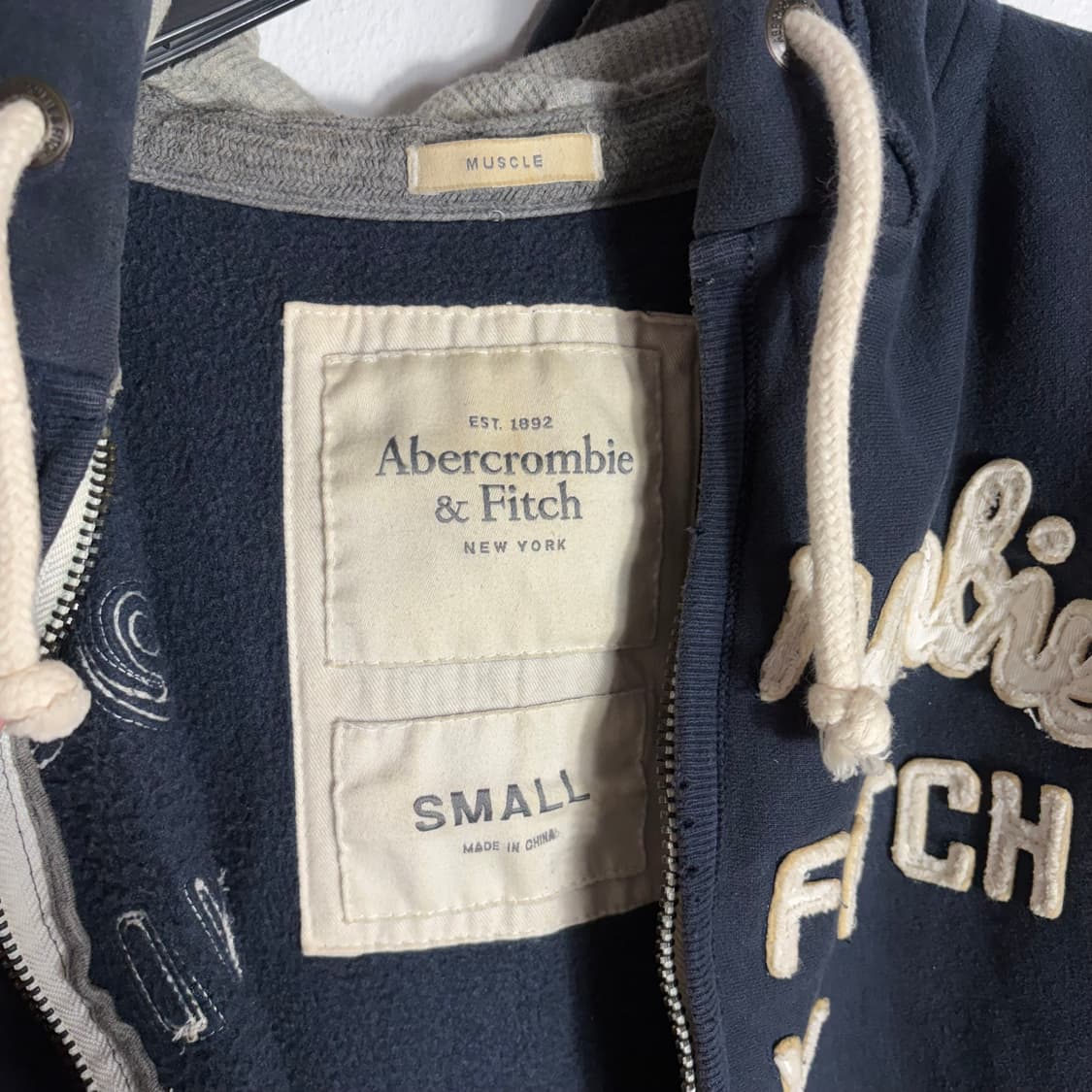 A&F 아베크롬비 로고 네이비 후드집업 NY(S) 상품이미지5