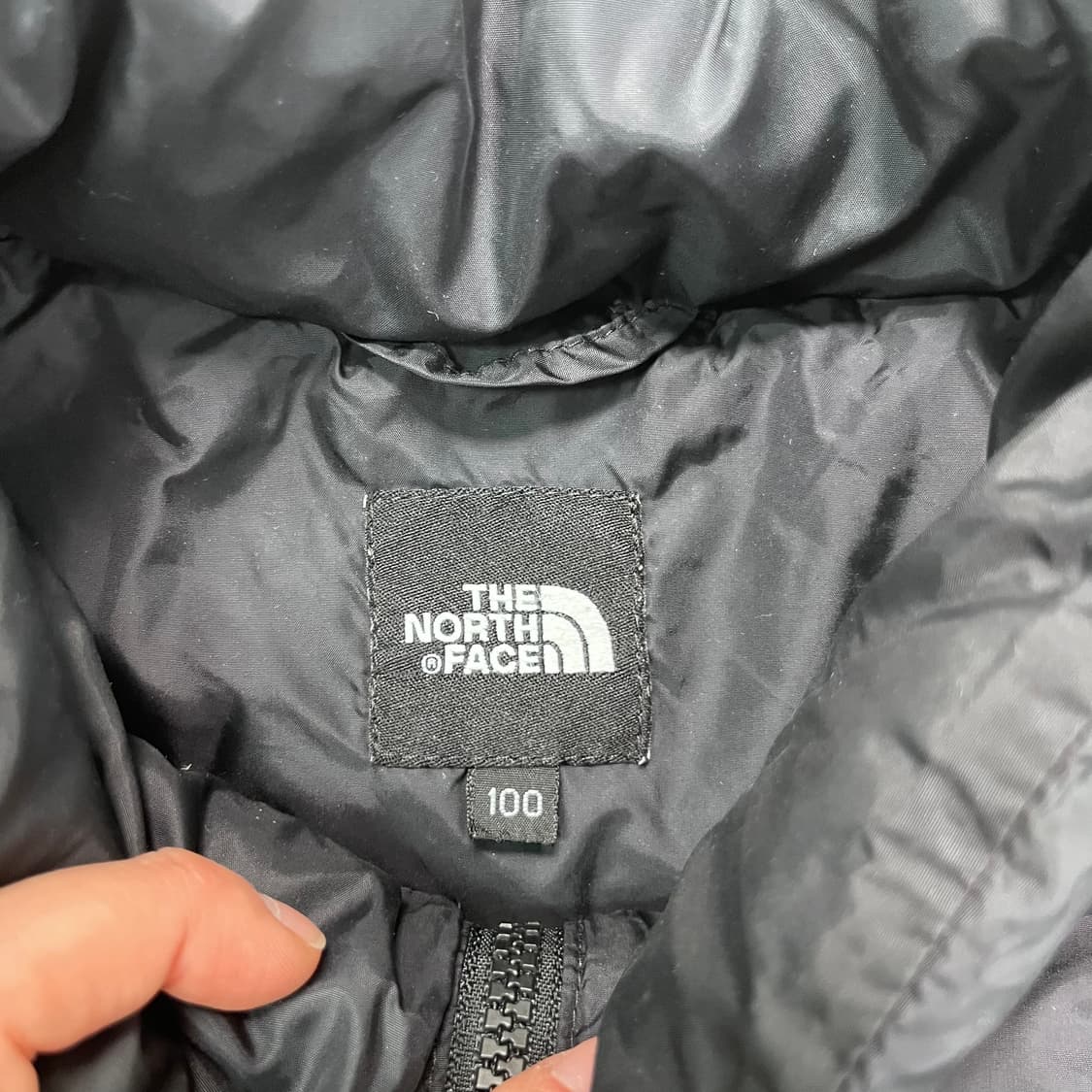 100 노스페이스 600 무광 패딩 상품이미지4