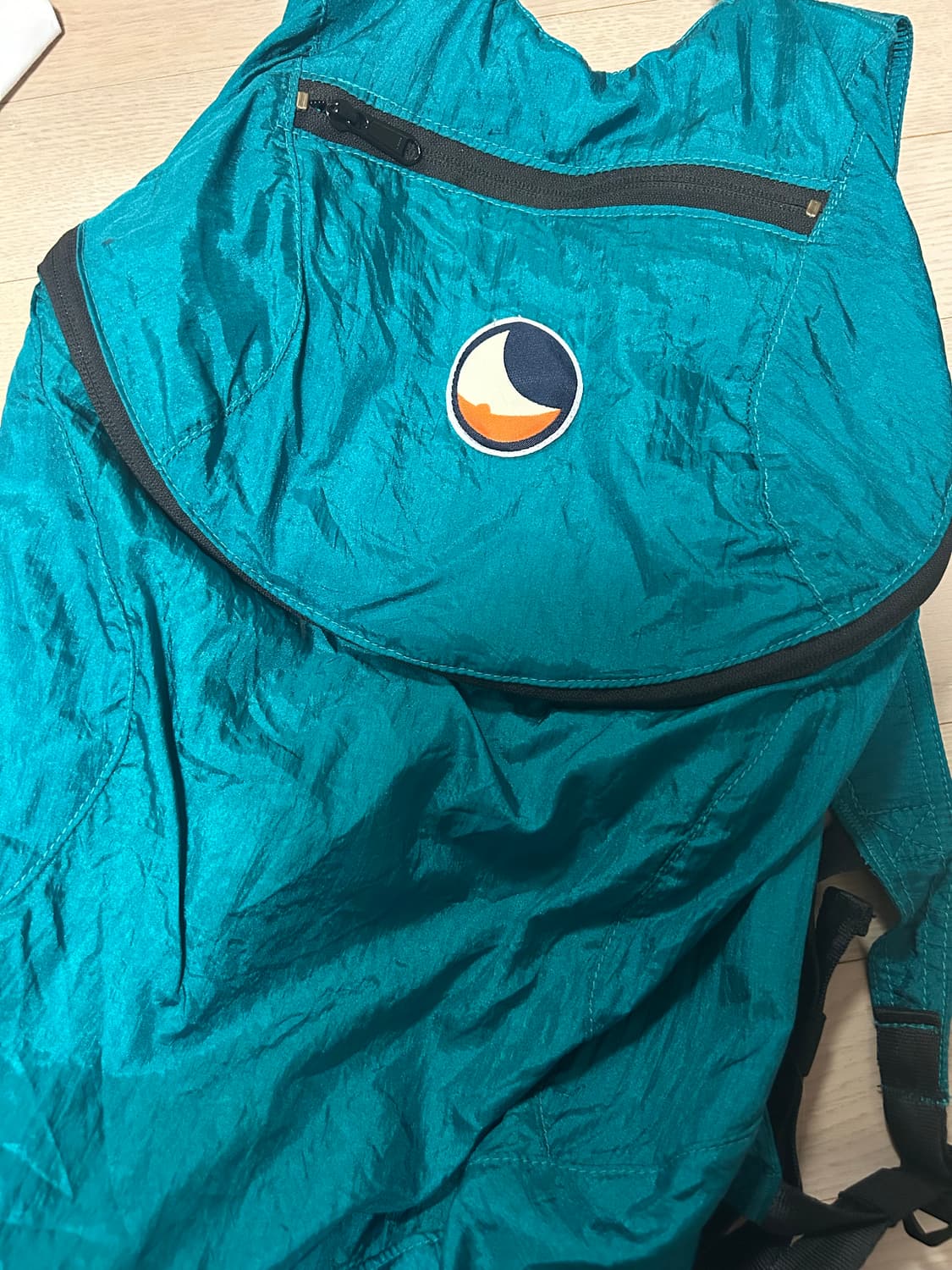 티켓투더문 백팩 플러스 25L 에메랄드 그린 상품이미지3