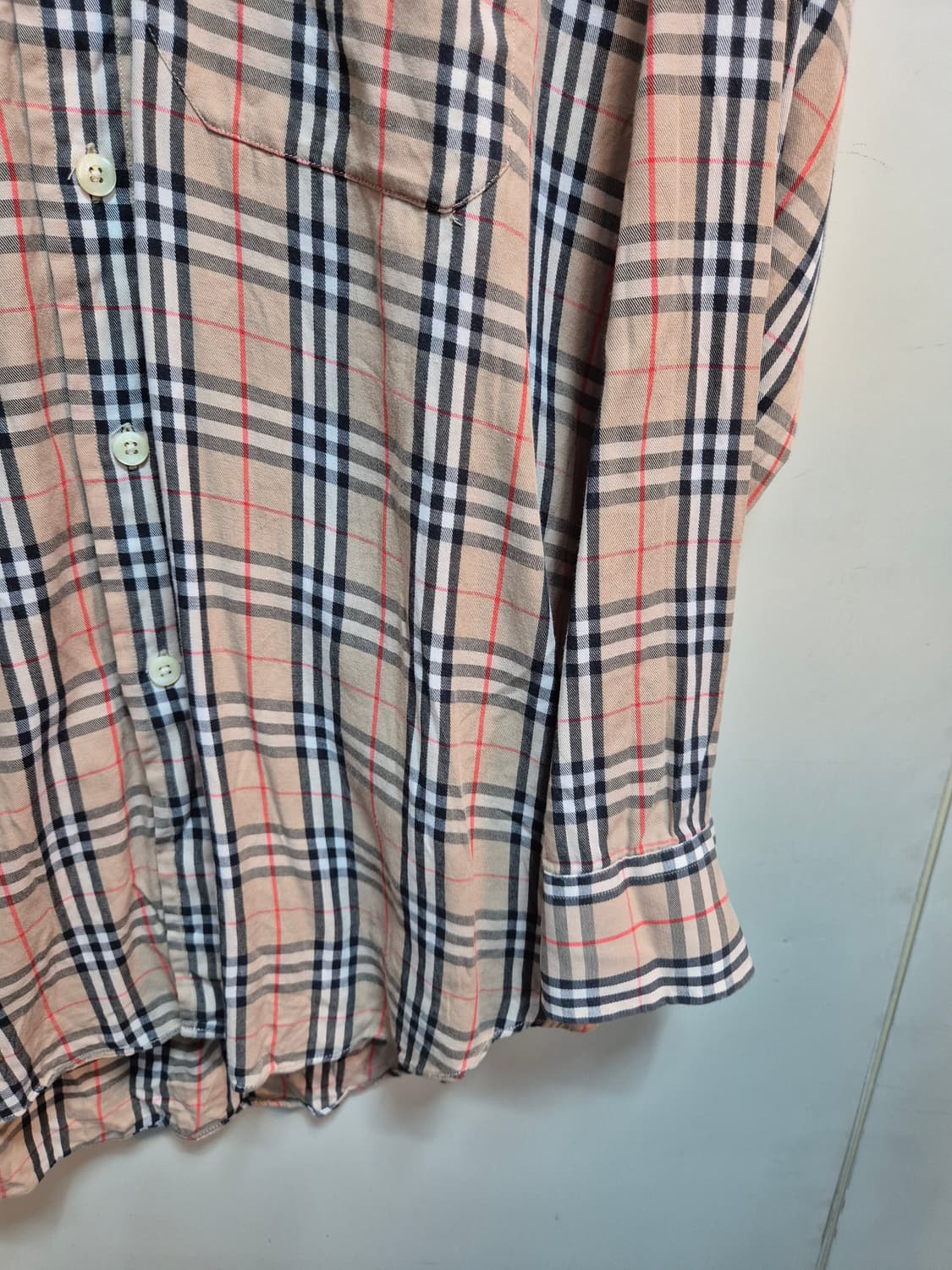 버버리 체크 셔츠 상품이미지5