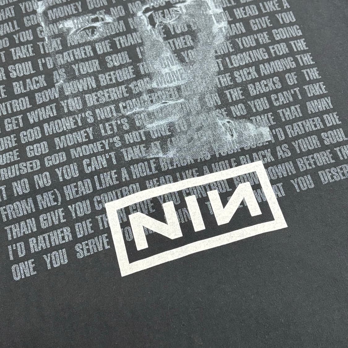 나인인치네일스 NIN head like a hole 티셔츠 상품이미지3