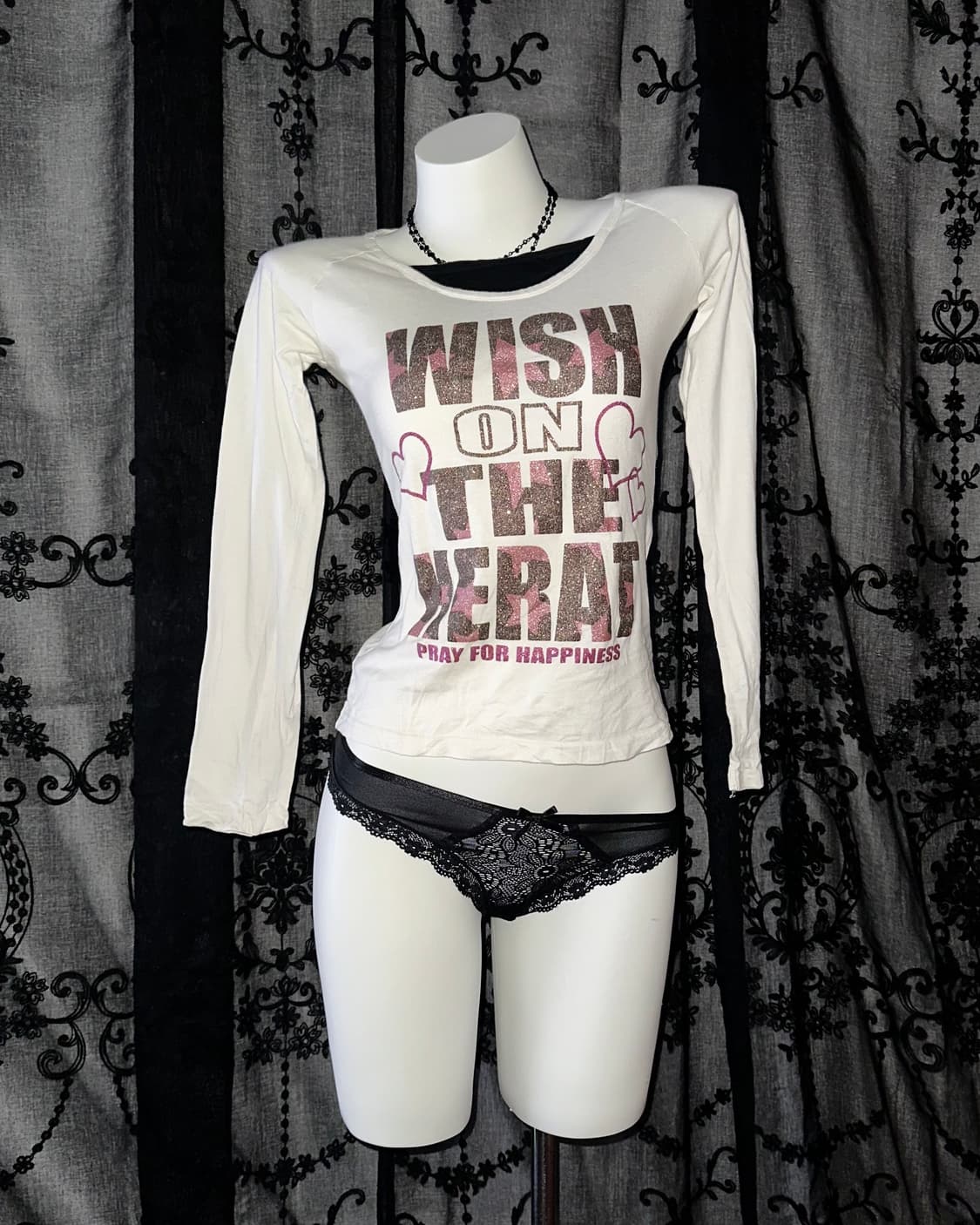 kitsch glitter lettering long-sleeve 상품이미지1