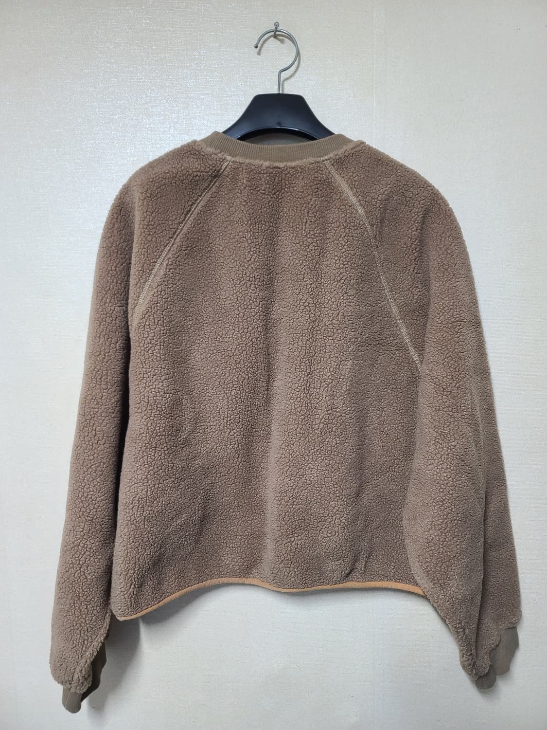 스튜디오톰보이 오버핏 부클 맨투맨 상품이미지4