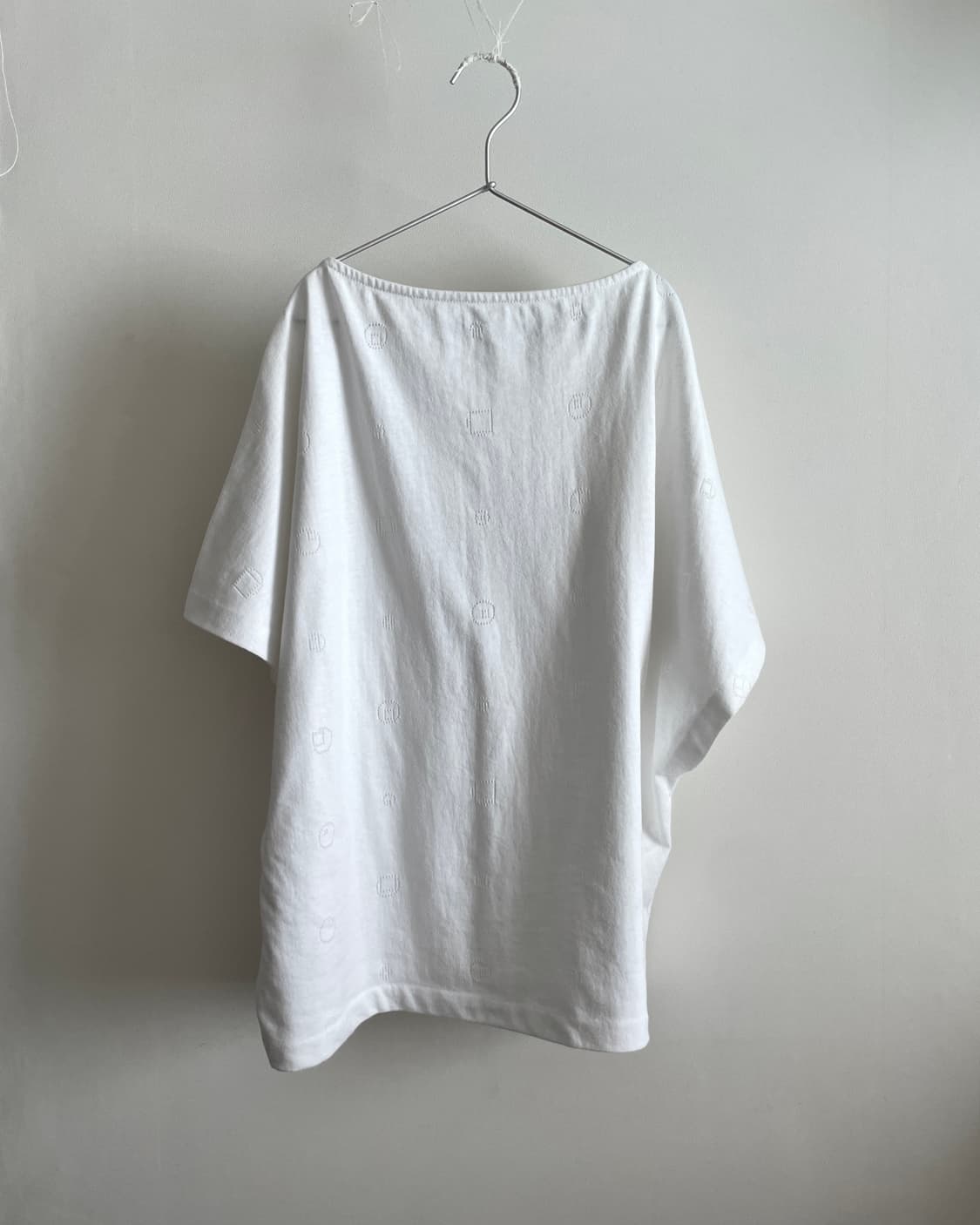 후세인 샬라얀 돌먼 슬리브 탑 상품이미지1