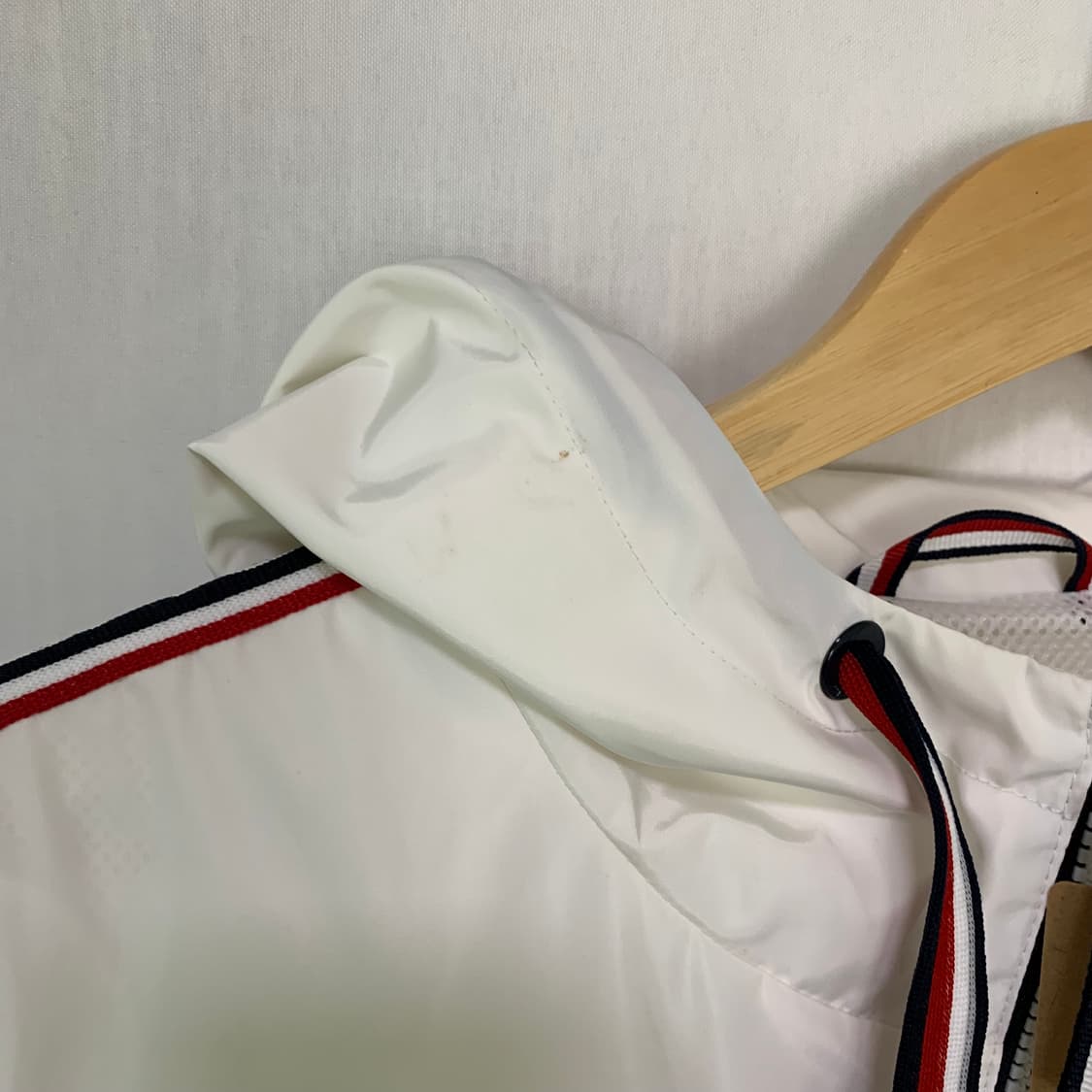 타미힐피거 셔링 화이트 바람막이 후드 자켓 빈티지 고프코어 상품이미지3