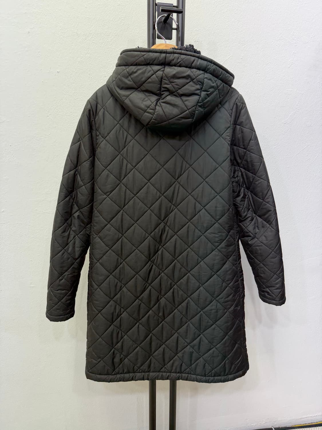 정품) 맥킨토시 블랙 퀼팅 패딩 55 상품이미지5