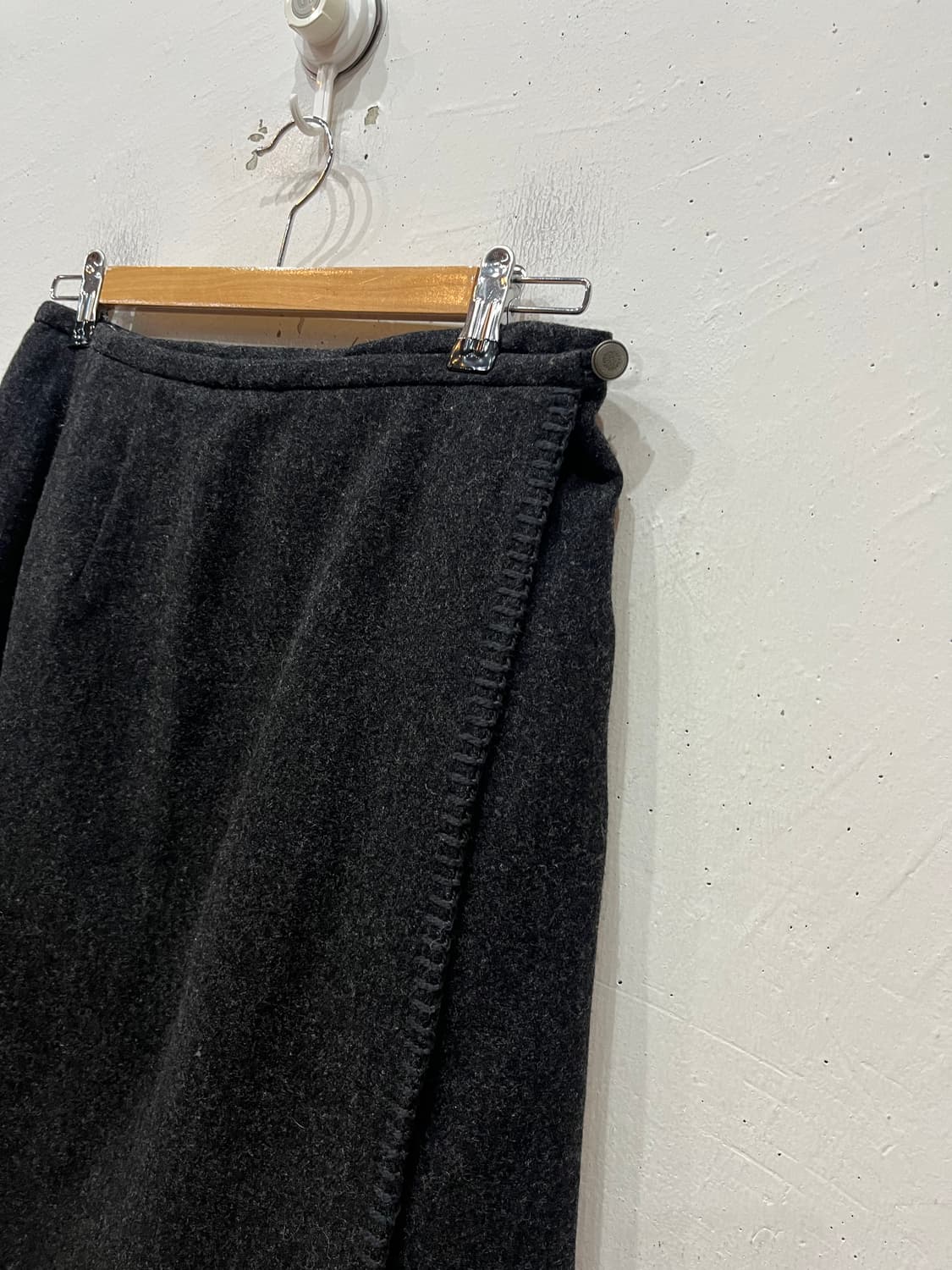 에디바우어 퓨어울 랩스커트 치마 MADE IN MEXICO 상품이미지2